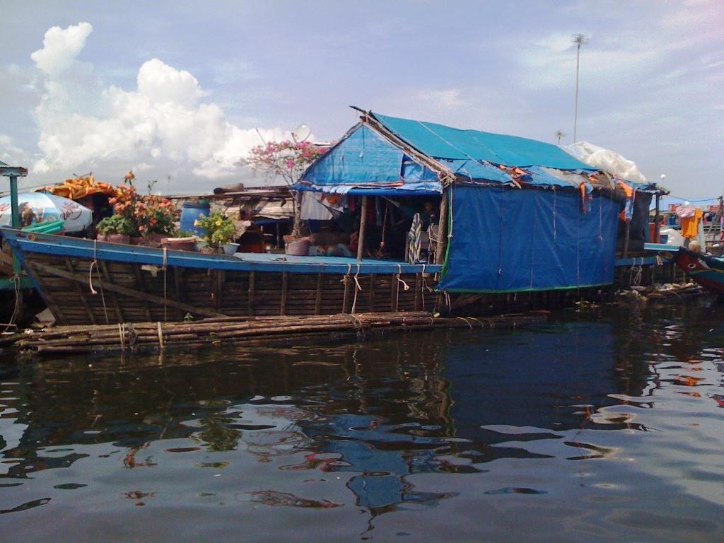 Kampong Luong est un site naturel situé sur le Tonlé Sap