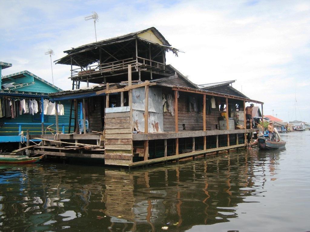 École flottante, usines à glace pour conserver le poisson